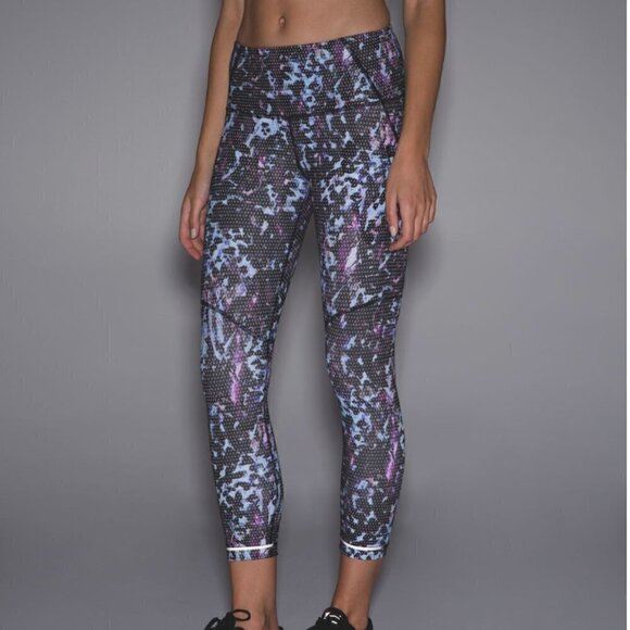 LULULEMON All Sport Crop Floral Sport Tranquil Blue Multi legging - Picture 1 of 10